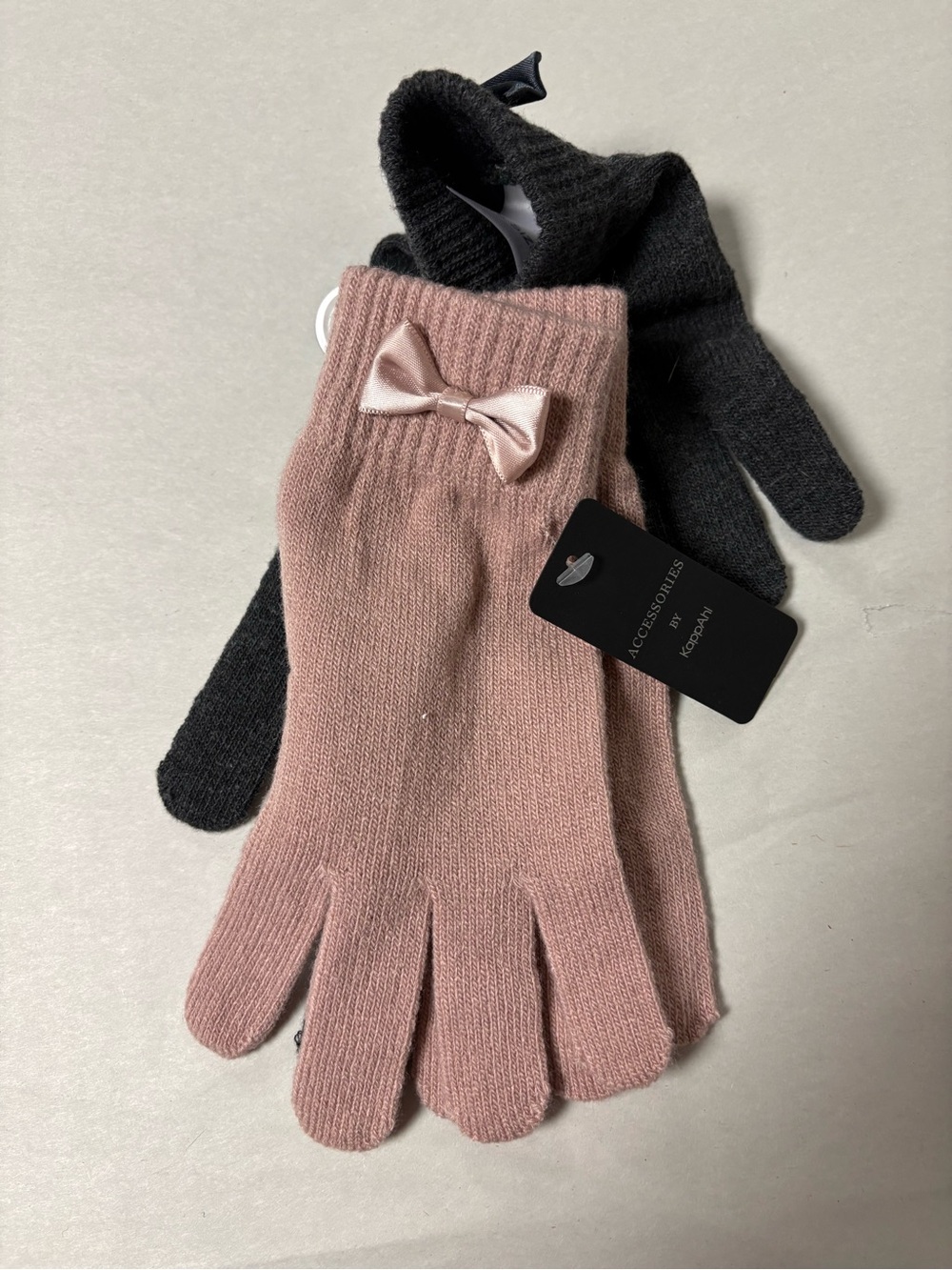Kappahl Womens Pink/Gray Bow Knit Winter Gloves Set 2 NWT